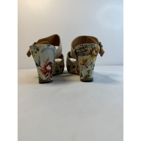 Born Wedge Sandal Womens Size 7M Off White Leather Floral Print Open Toe Shoes - Picture 8 of 12